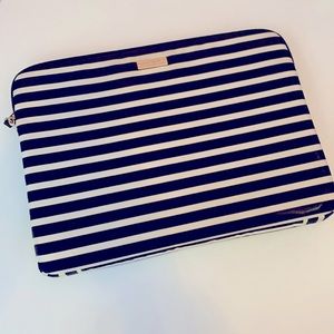 Like New Kate Spade Laptop Case. Used twice. No signs of wear.